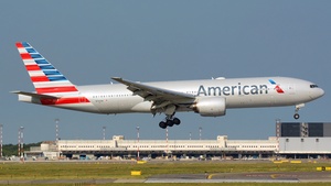 Photo of N750AN - Boeing 777-223(ER) operated by American Airlines
