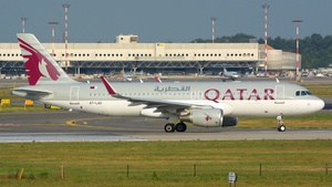 Photo of A7-LAG - Airbus A320-214 operated by Qatar Airways