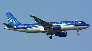Photo of 4K-AZ79 - Airbus A320-214 operated by Azerbaijan Airlines