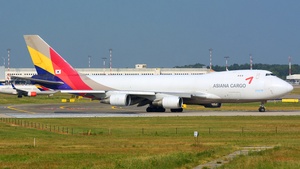 Photo of HL7420 - Boeing 747-48EF operated by Asiana Cargo