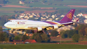 Photo of HS-TGZ - Boeing 747-4D7 operated by Thai Airways International