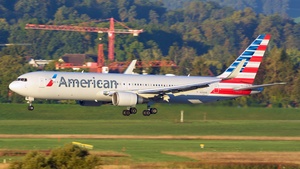 Photo of N398AN - Boeing 767-323(ER) operated by American Airlines