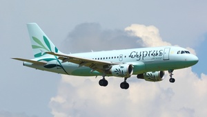 Photo of 5B-DCX - Airbus A319-114 operated by Cyprus Airways [2016]