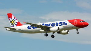 Photo of PR-MHB - Airbus A320-214 operated by Edelweiss Air
