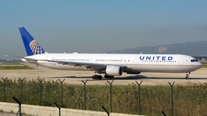 Photo of N76065 - Boeing 767-424(ER) operated by United Airlines