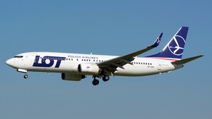 Photo of SP-LWD - Boeing 737-89P operated by LOT Polish Airlines