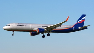 Photo of VP-BAE - Airbus A321-211 operated by Aeroflot
