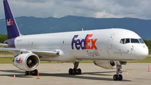 Photo of N974FD - Boeing 757-2Y0(SF) operated by FedEx