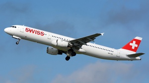 Photo of HB-IOD - Airbus A321-111 operated by Swiss International Air Lines