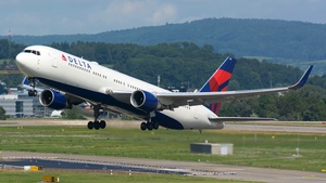 Photo of N175DN - Boeing 767-332(ER) operated by Delta Air Lines