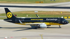 Photo of D-AIZR - Airbus A320-214 operated by Eurowings