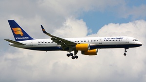 Photo with serial 25085 - Boeing 757-208