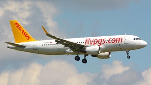 Photo of TC-DCB - Airbus A320-214 operated by Pegasus Airlines