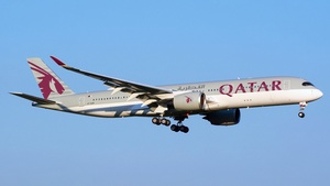 Photo of A7-ALM - Airbus A350-941 operated by Qatar Airways
