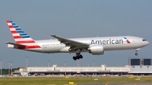 Photo of N794AN - Boeing 777-223(ER) operated by American Airlines