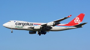 Photo of LX-OCV - Boeing 747-4R7F operated by Cargolux Italia