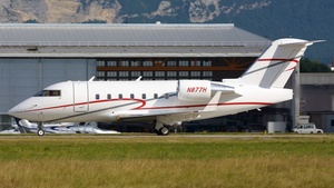 Photo of N877H - Bombardier Challenger 604 operated by Private
