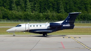 Photo of N545EE - Embraer Phenom 300 operated by Embraer Executive Aircraft