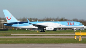 Photo of G-BYAY - Boeing 757-204 operated by TUI Airways