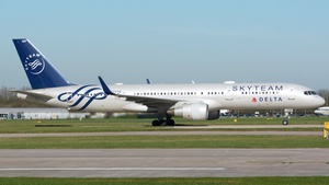 Photo of N705TW - Boeing 757-231 operated by Delta Air Lines
