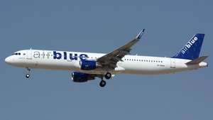 Photo of AP-BMW - Airbus A321-211 operated by Airblue