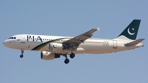 Photo of AP-BLZ - Airbus A320-216 operated by PIA Pakistan International Airlines