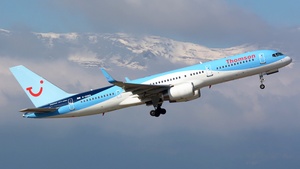 Photo of G-OOBN - Boeing 757-2G5 operated by Thomson Airways