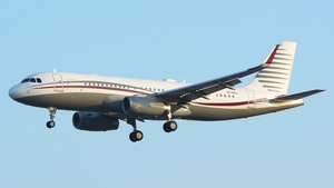 Photo of A7-HSJ - Airbus A320-232(CJ) Prestige operated by Qatar Amiri Flight