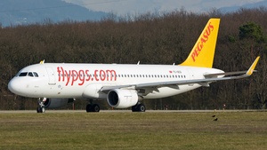 Photo of TC-DCD - Airbus A320-214 operated by Pegasus Airlines