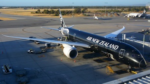 Photo of ZK-NZE - Boeing 787-9 Dreamliner operated by Air New Zealand