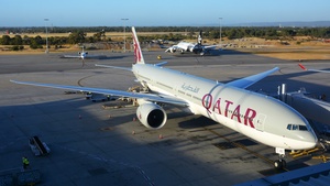 Photo of A7-BEE - Boeing 777-3DZ(ER) operated by Qatar Airways
