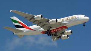 Photo of A6-EDM - Airbus A380-861 operated by Emirates