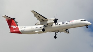 Photo of VH-QOC - Bombardier DHC-8-402 Dash 8 Q400 operated by QantasLink (opb Sunstate Airlines)