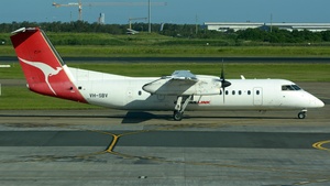 Photo of VH-SBV - Bombardier DHC-8-315 Dash 8 Q300 operated by QantasLink (opb Eastern Australia Airlines)