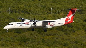 Photo of VH-LQM - Bombardier DHC-8-402 Dash 8 Q400 operated by QantasLink (opb Sunstate Airlines)