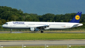 Photo of D-AIRC - Airbus A321-131 operated by Lufthansa