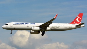 Photo of TC-JSZ - Airbus A321-231 operated by Turkish Airlines