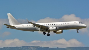 Photo of XA-AYJ - Embraer Lineage 1000 operated by Omniflys