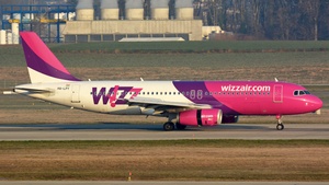 Photo of HA-LPY - Airbus A320-232 operated by Wizz Air