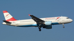Photo of OE-LBN - Airbus A320-214 operated by Austrian Airlines