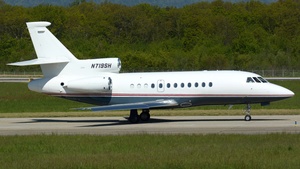 Photo of N719SH - Dassault Falcon 900EX operated by Private