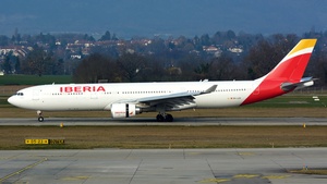 Photo of EC-LZX - Airbus A330-302 operated by Iberia