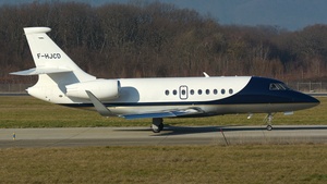 Photo of F-HJCD - Dassault Falcon 2000LXS operated by JCDecaux