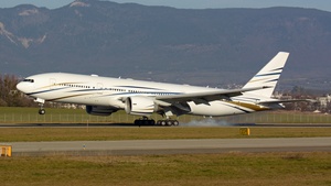 Photo of N777AS - Boeing 777-24Q(ER) operated by Mid East Jet