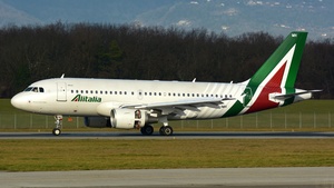 Photo of EI-IMH - Airbus A319-112 operated by Alitalia