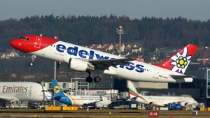 Photo of HB-IJU - Airbus A320-214 operated by Edelweiss Air
