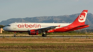 Photo of D-ABFC - Airbus A320-214 operated by Air Berlin
