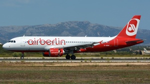 Photo of D-ABNK - Airbus A320-214 operated by Air Berlin