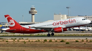 Photo of D-ABDO - Airbus A320-214 operated by Air Berlin