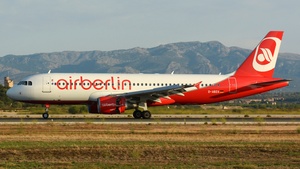 Photo of D-ABZA - Airbus A320-216 operated by Air Berlin